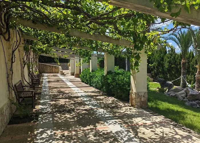 El Collado Holiday home *