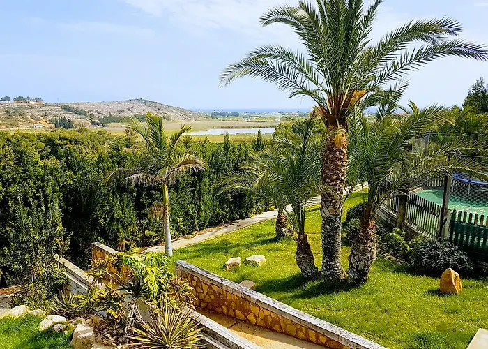 El Collado Holiday home *